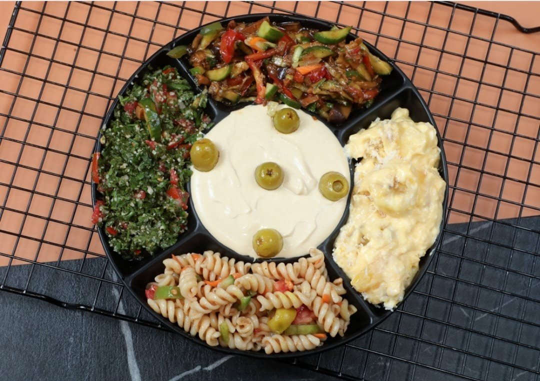 طبق مقبلات مشكلة كبير foto