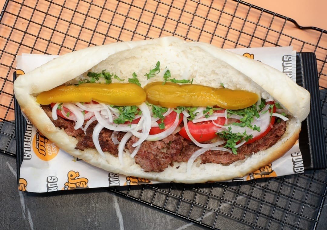 سندويش باسترامي foto