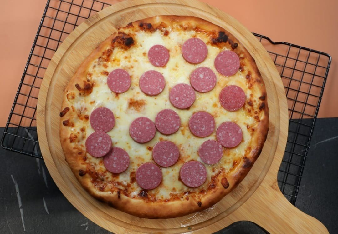 بيتزا بيبروني foto